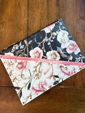 White House Black Market Floral Zip Pouch Clutch in Black, Cream & Pink